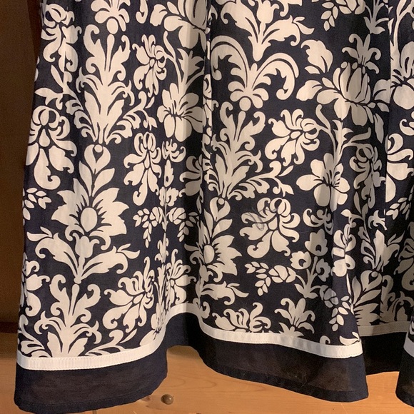 Jones New York Sport size 8 skirt EUC - Picture 2 of 10